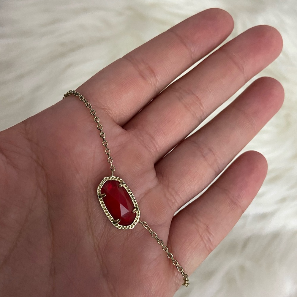 Kendra Scott necklace